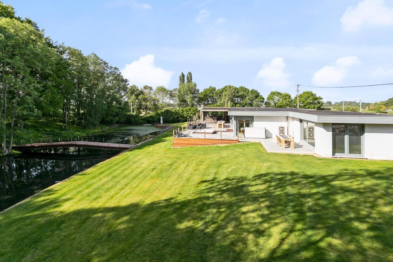 Rene Villa Lichtervelde Exterior photo
